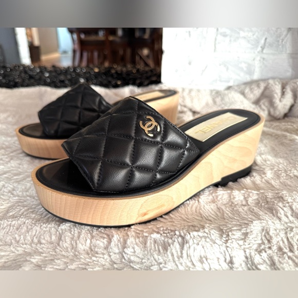 CHANEL Lambskin Quilted CC Wedge Sandals - Picture 6 of 14